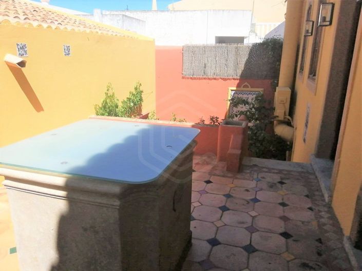 Image No.19-3 Bed House for sale