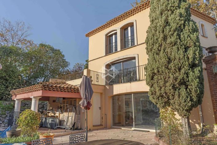 Image No.2-5 Bed House for sale