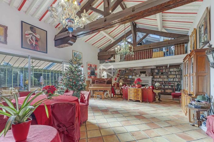 Image No.5-5 Bed House for sale