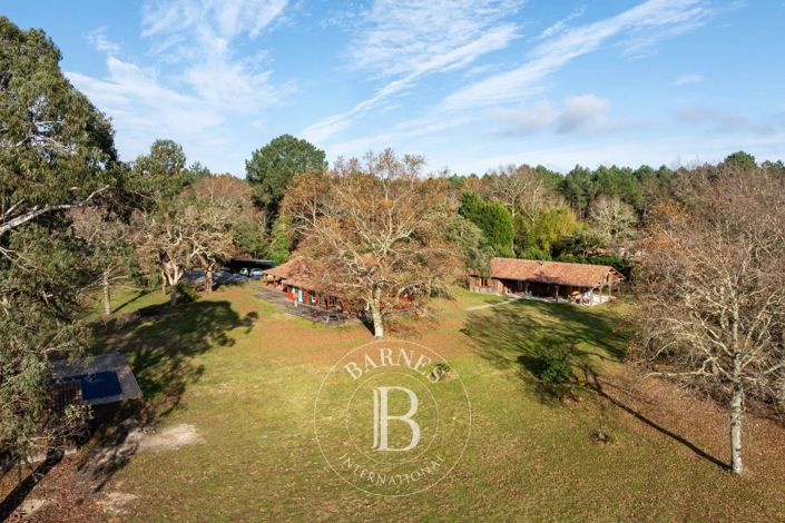 Image No.21-8 Bed House for sale