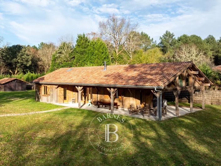 Image No.22-8 Bed House for sale