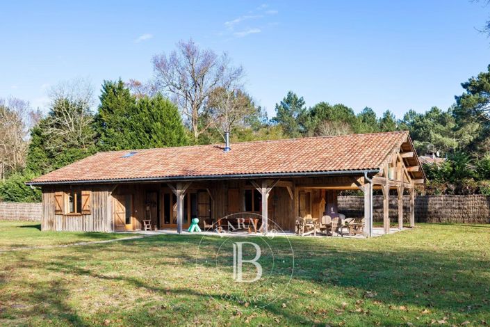 Image No.23-8 Bed House for sale