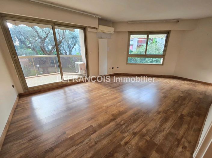 Image No.2-Appartement de 1 chambre à vendre à Le Cannet