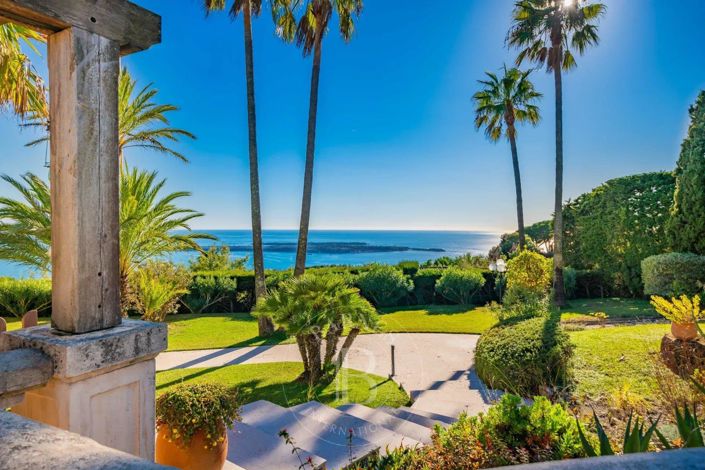 Image No.2-Maison de 7 chambres à vendre à Cannes