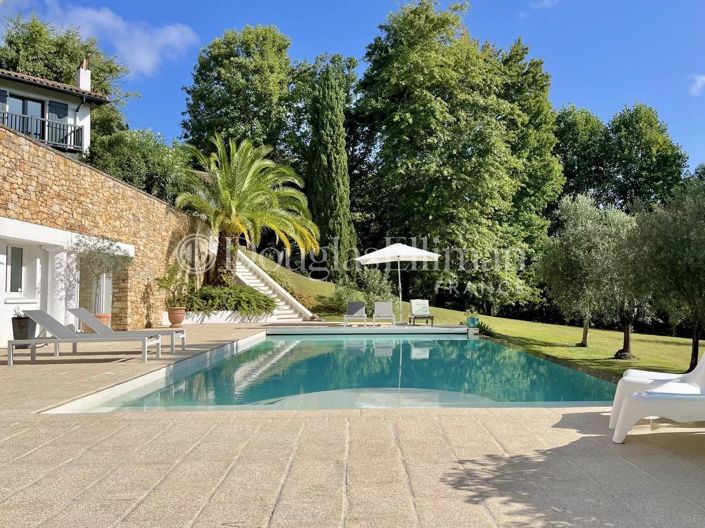 Image No.12-6 Bed House for sale