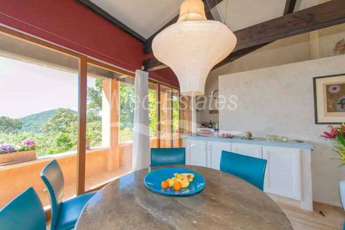 Image No.9-5 Bed House for sale