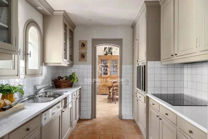 Image No.3-3 Bed House for sale