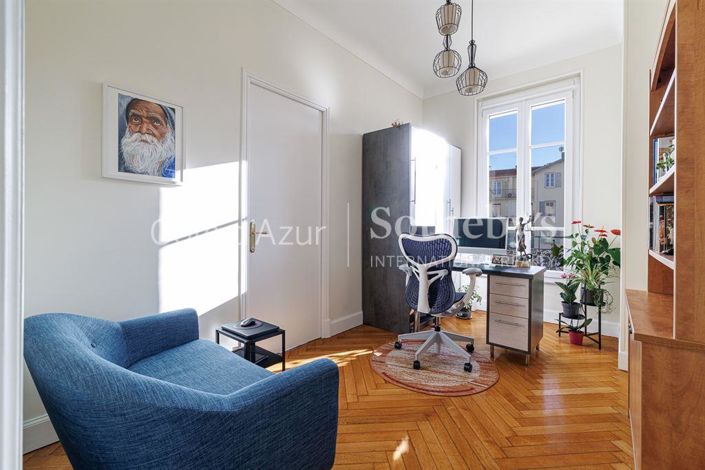 Image No.10-3 Bed Apartment for sale