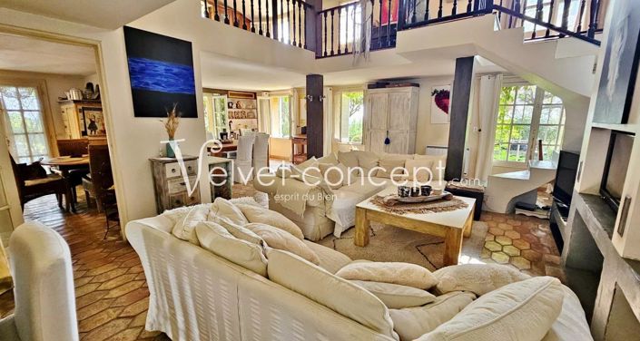 Image No.6-3 Bed House for sale