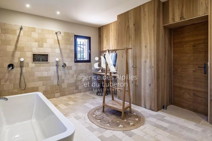 Image No.13-6 Bed House for sale