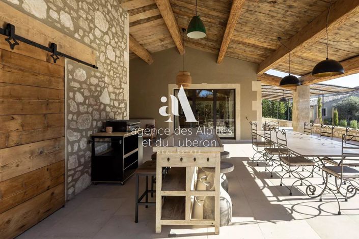 Image No.15-6 Bed House for sale