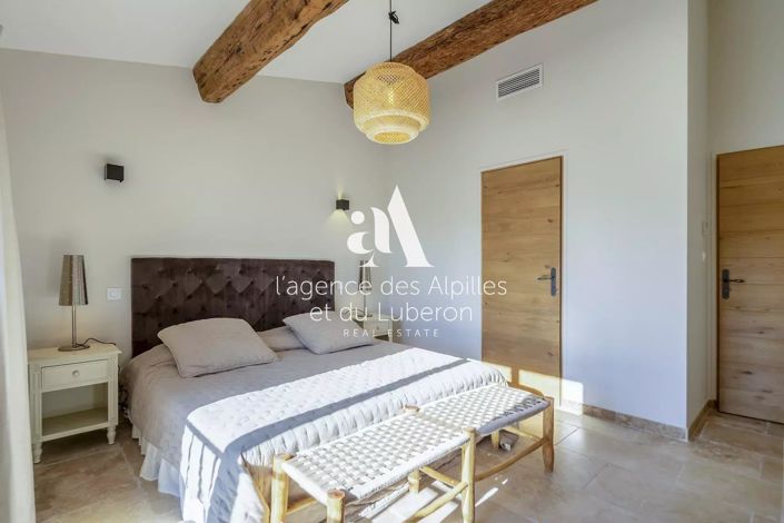 Image No.17-6 Bed House for sale