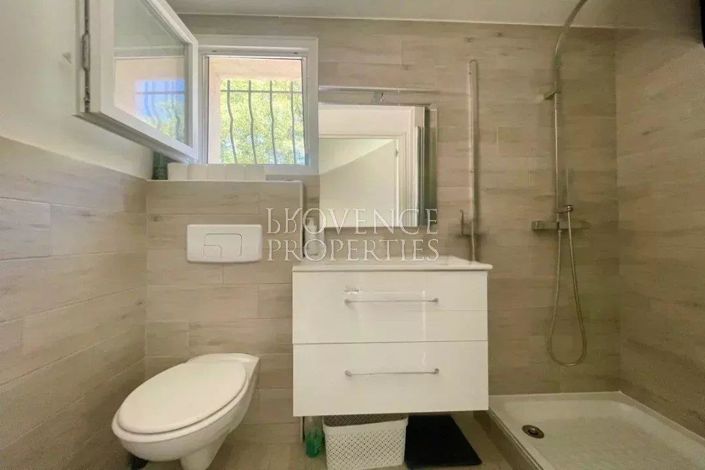 Image No.11-7 Bed House for sale