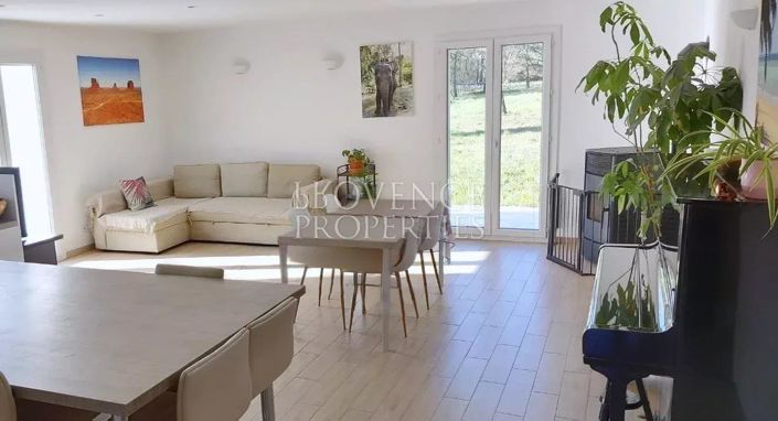 Image No.7-7 Bed House for sale