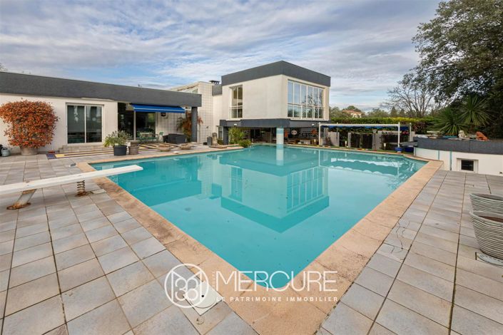 Image No.9-3 Bed House for sale