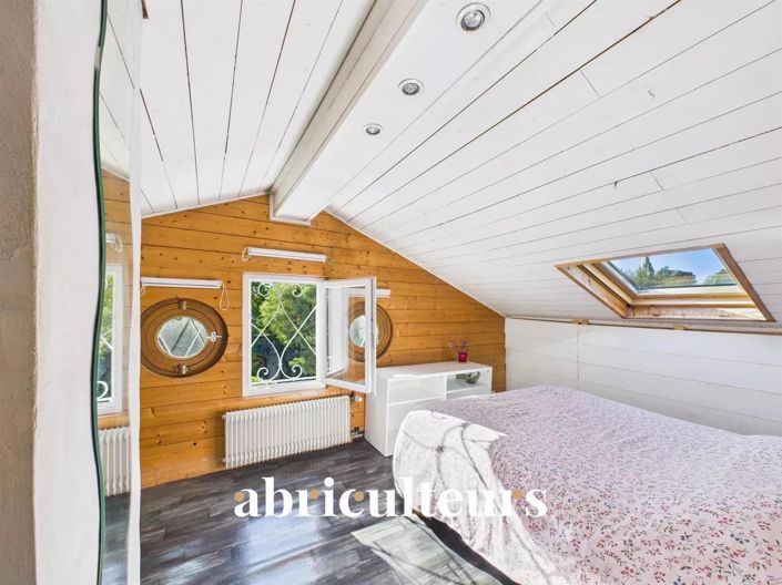 Image No.9-3 Bed House for sale