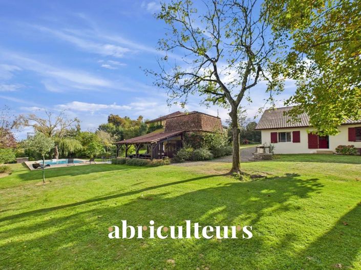 Image No.2-6 Bed House for sale