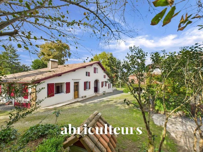 Image No.4-6 Bed House for sale