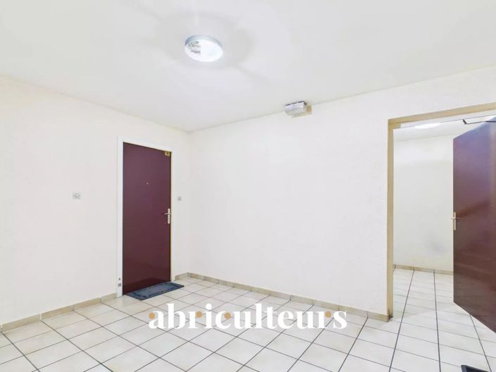 Image No.19-2 Bed Apartment for sale