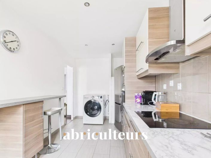 Image No.9-2 Bed Apartment for sale