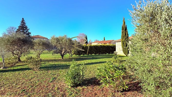 Image No.10-3 Bed House for sale