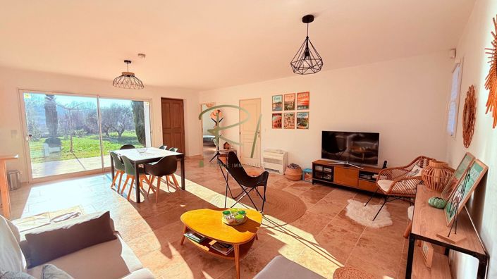 Image No.4-3 Bed House for sale