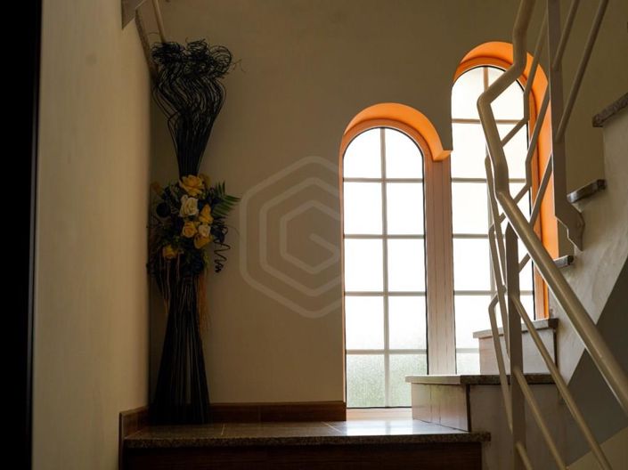 Image No.11-3 Bed House for sale