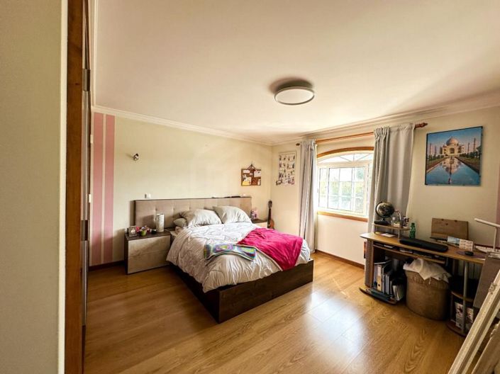 Image No.8-3 Bed House for sale