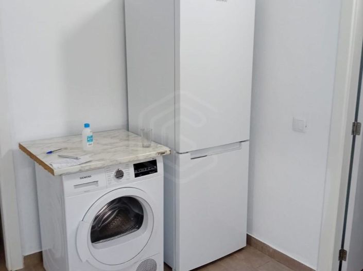 Image No.6-1 Bed House for sale