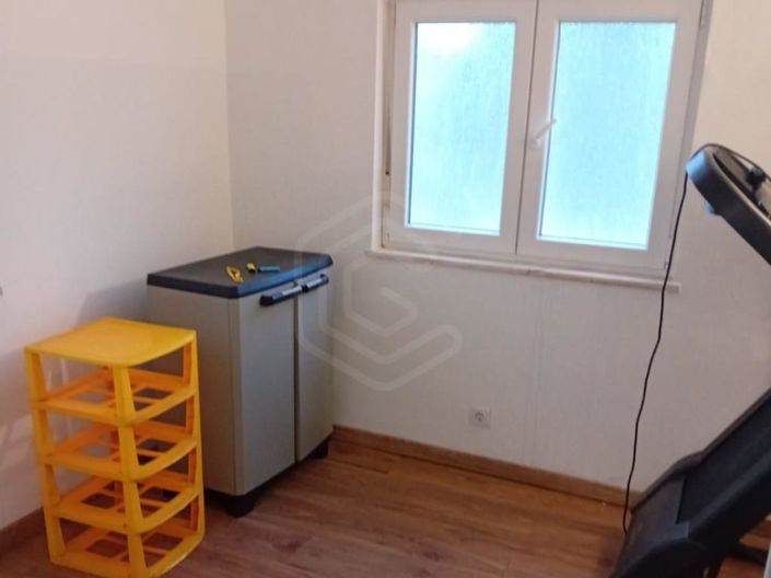 Image No.7-1 Bed House for sale