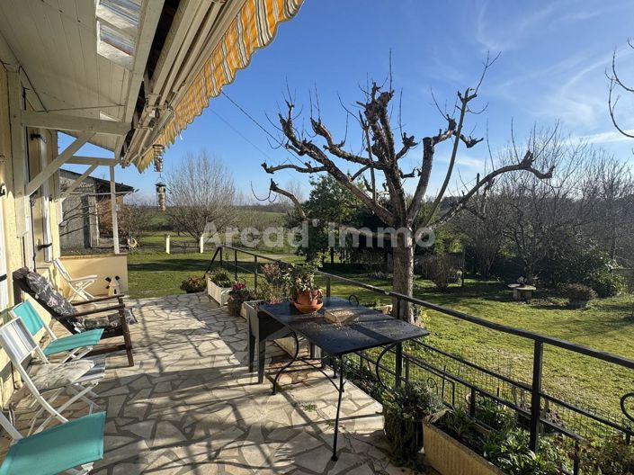 Image No.7-5 Bed House for sale