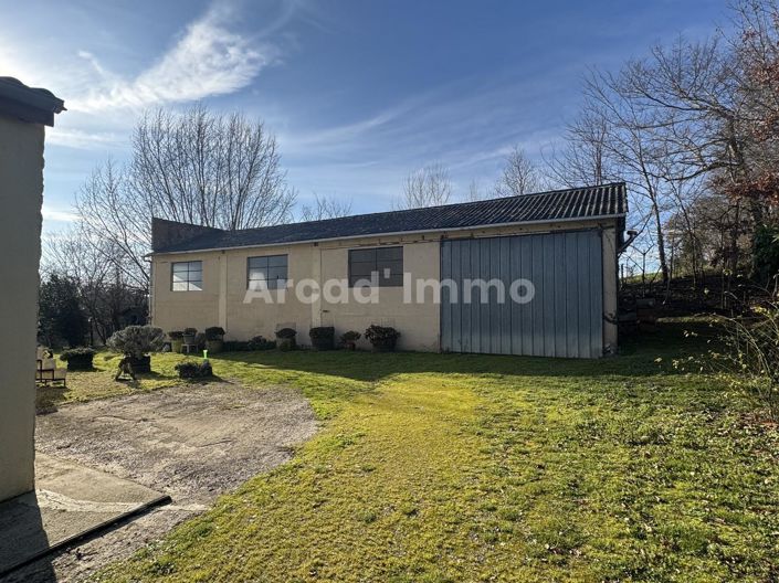 Image No.8-5 Bed House for sale