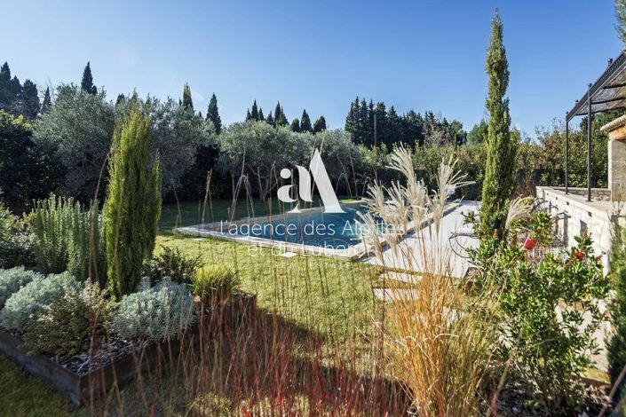 Image No.14-6 Bed House for sale