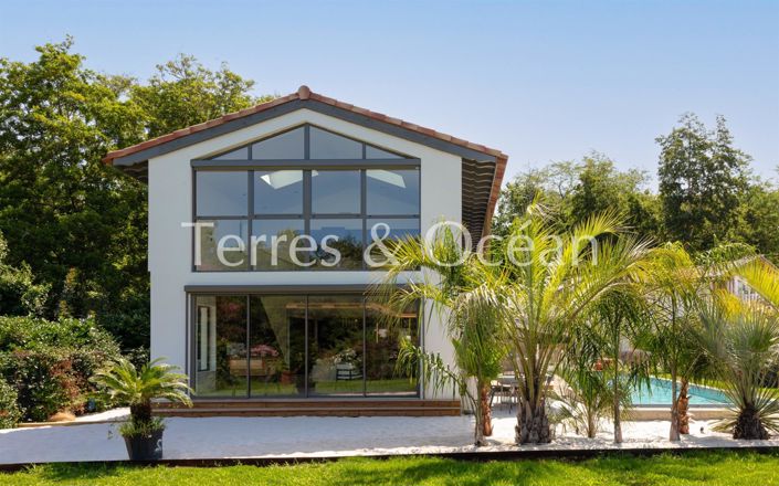 Image No.2-6 Bed House for sale