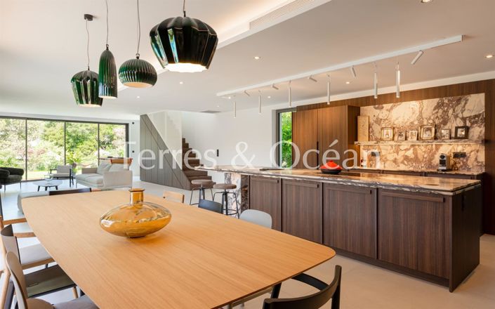 Image No.7-6 Bed House for sale