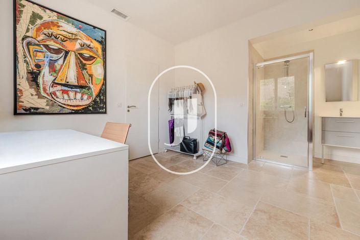 Image No.12-Maison de 5 chambres à vendre à Vernègues