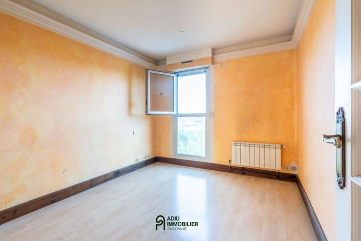 Image No.4-Appartement de 2 chambres à vendre à Uzès