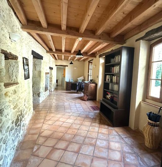 Image No.8-4 Bed House for sale