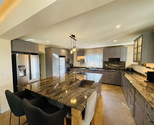 Image No.10-4 Bed House for sale