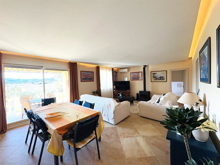 Image No.11-4 Bed House for sale