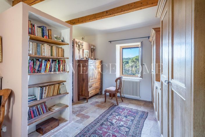 Image No.16-4 Bed House for sale