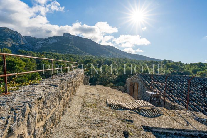 Image No.19-4 Bed House for sale