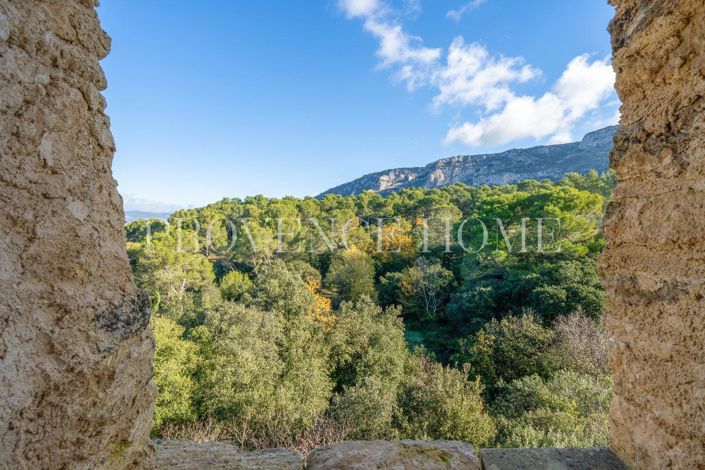 Image No.2-4 Bed House for sale