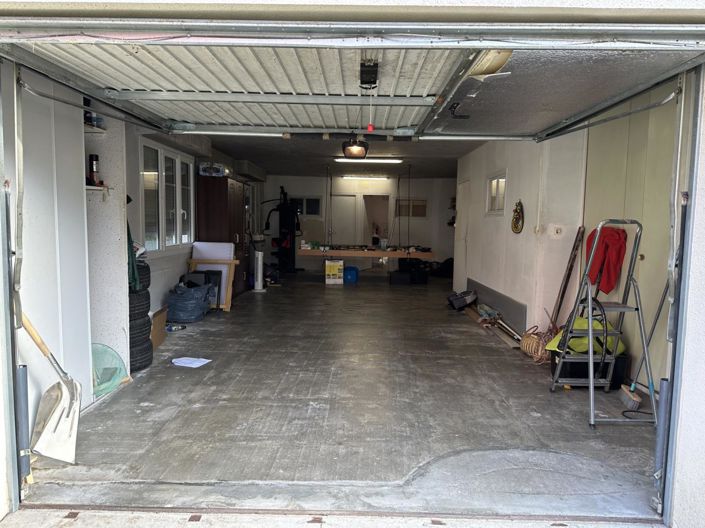 Image No.11-5 Bed House for sale