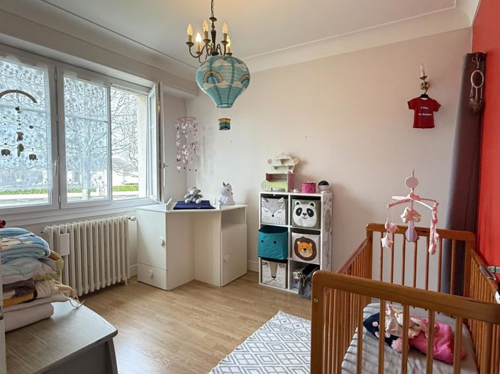 Image No.7-5 Bed House for sale