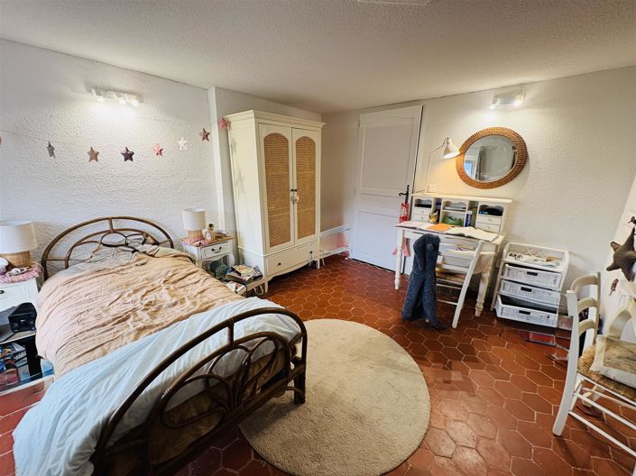 Image No.12-3 Bed House for sale