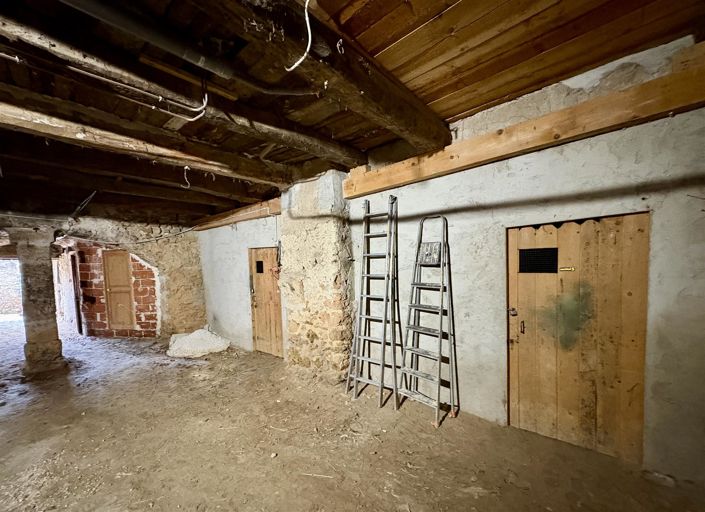 Image No.16-3 Bed House for sale