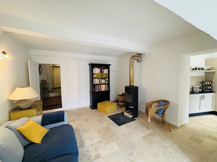 Image No.6-3 Bed House for sale