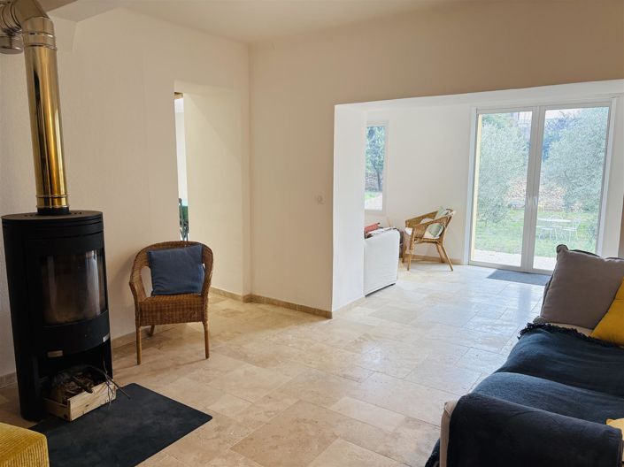 Image No.8-3 Bed House for sale