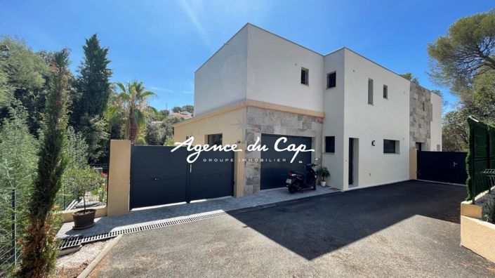 Image No.15-4 Bed House for sale